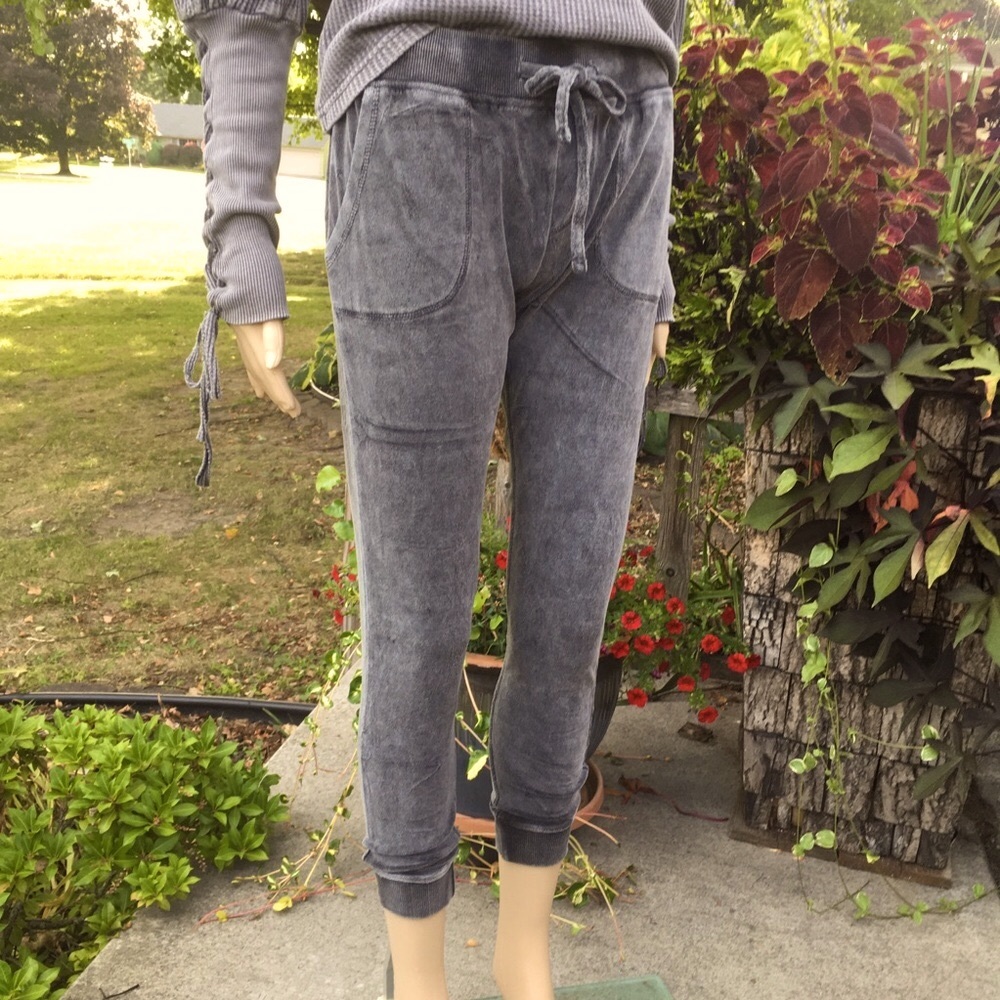 SOLD OUT! MINERAL WASH LOW RISE JOGGERS HIGH QUALITY - Picture 9 of 12